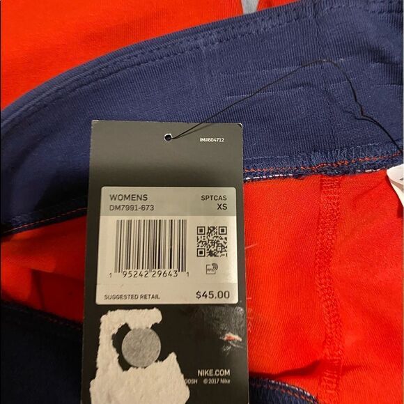 Nike Women's Sportswear Essential Americana Bike Shorts - Picture 9 of 9